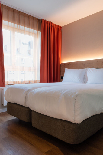 Bedroom 2, Hilton Garden Inn Brussels City Centre, Bruxelles