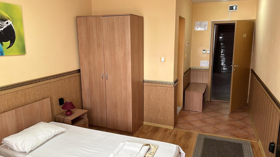 Bedroom 3, Hayat Hotel Ltd, Varna