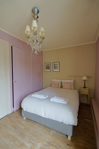Bedroom 13