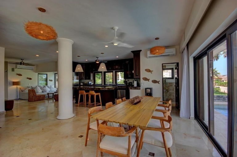 Food & Drinks 5, Villa Unica by Playa Moments, Cozumel