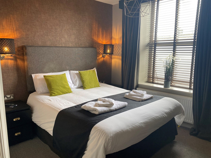 Bedroom 4, The White Swan, Leeds