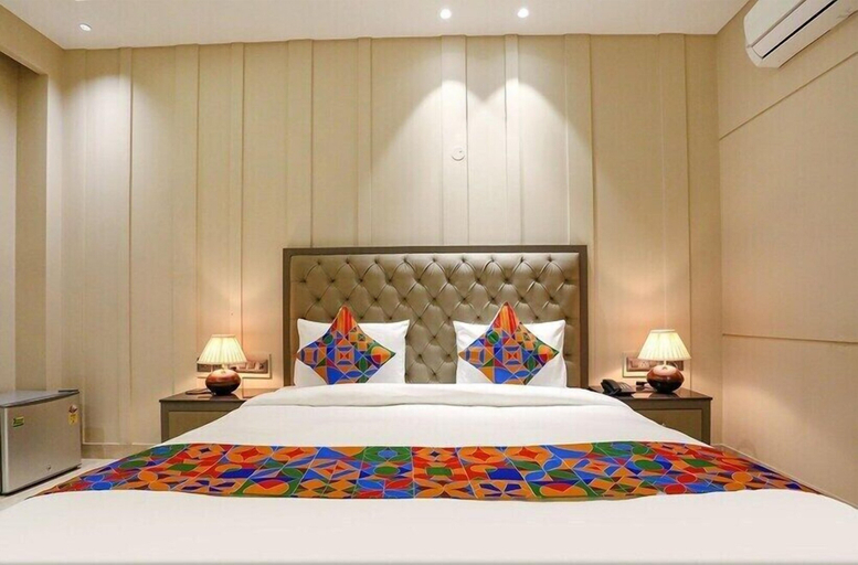 Bedroom 2, infinity stays, Gurgaon