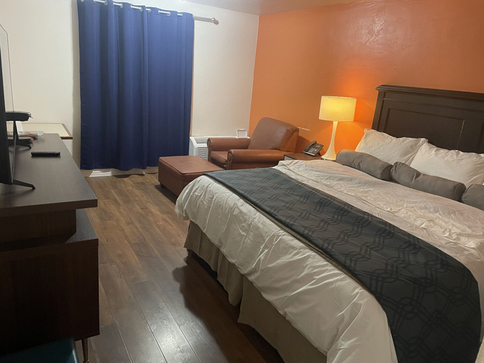 Bedroom 3, B&J Hotel and Apartment, Reeves