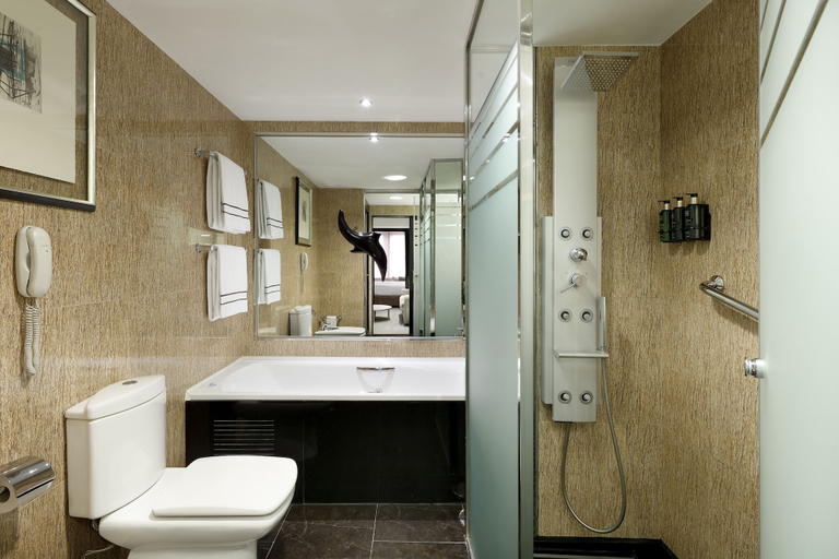 Bathroom 5, Melia Barcelona Sarria, Barcelona