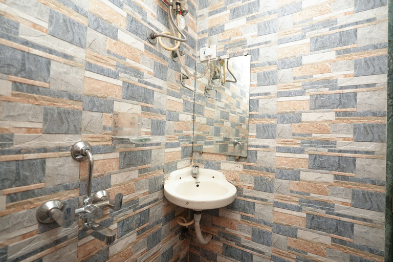 Bathroom 5, Hotel Mumbai Residency, Mumbai Suburban