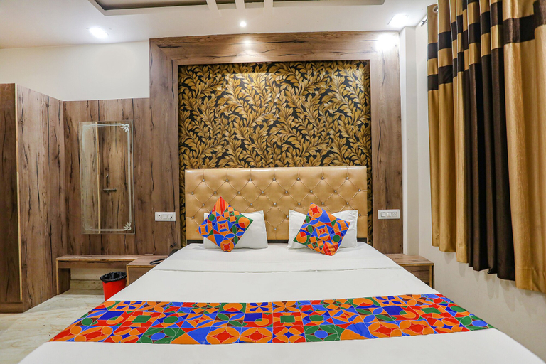Bedroom 2, FabHotel Shri Ram Kashi, Kaushambi