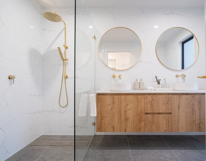 Bathroom 3, Luxury CBD Townhouse, Wagga Wagga - Pt A