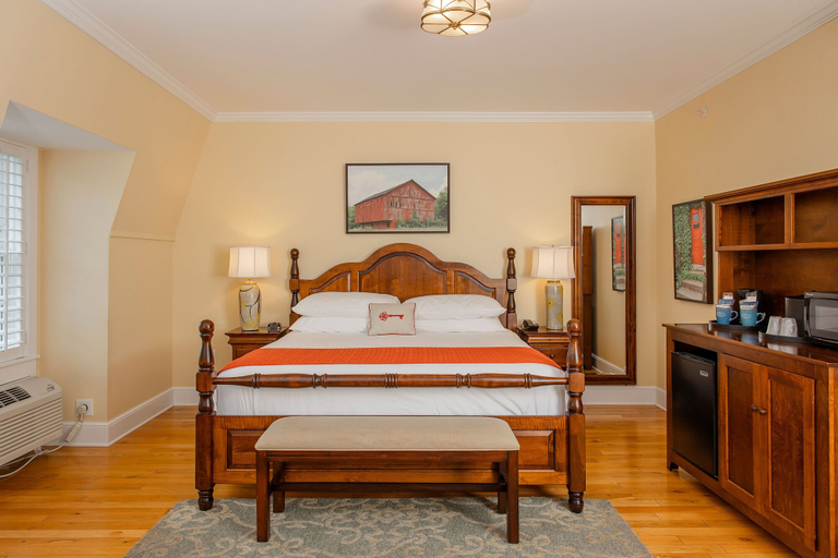 Bedroom 3, Mills Park Hotel, Greene
