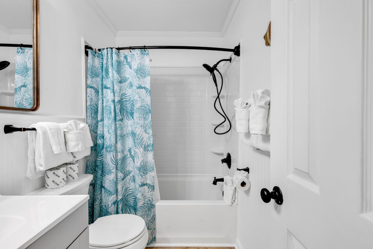Bathroom 4, Ocean Forest Villas by Hosteeva, Horry