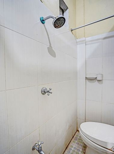 Bedroom 5, OYO 91572 Kost Esklusif Barokah, Pasuruan