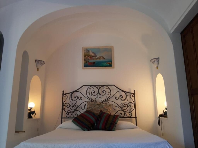 Bedroom 3, Casa del Solitario Capri, Napoli