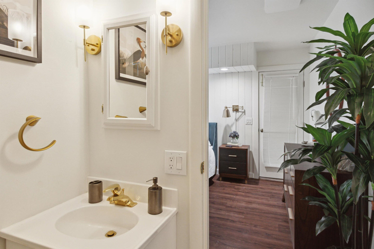 Bathroom 3, Bay Inn of Petoskey, Emmet