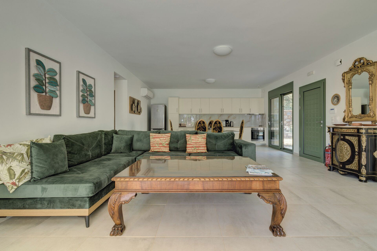 Others 5, Ouzo Stone House 2, with private pool, North Aegean
