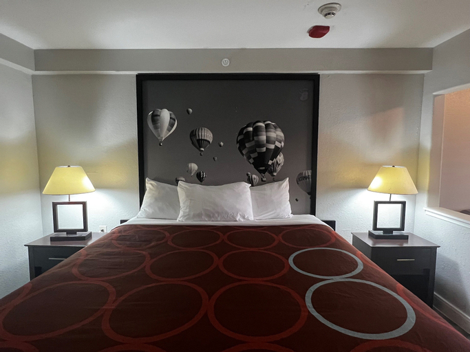 Bedroom 9