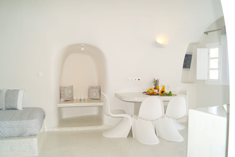 Bathroom 4, Cally Cave Houses, South Aegean