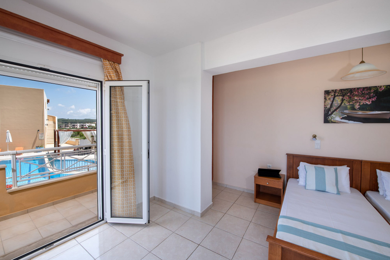 Bedroom 4, Sunrise Studios & Apartments, Crete