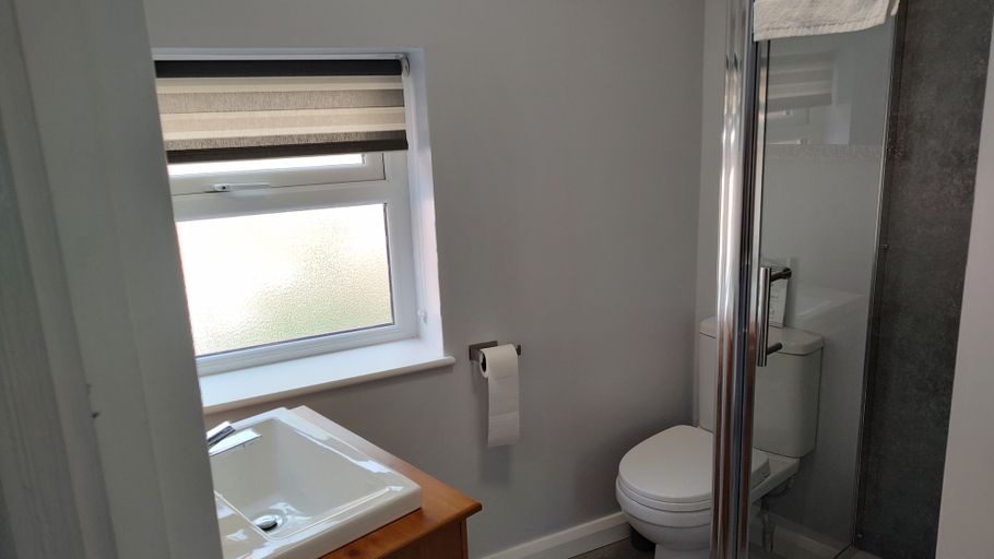Bathroom 5, Southwell Stays, Nottinghamshire