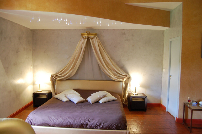 Bedroom 3, Chateau La Servayrie, Aveyron
