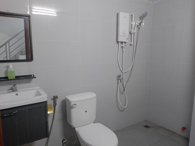Bathroom 2, Richiamo Guesthouse, Siem Reap