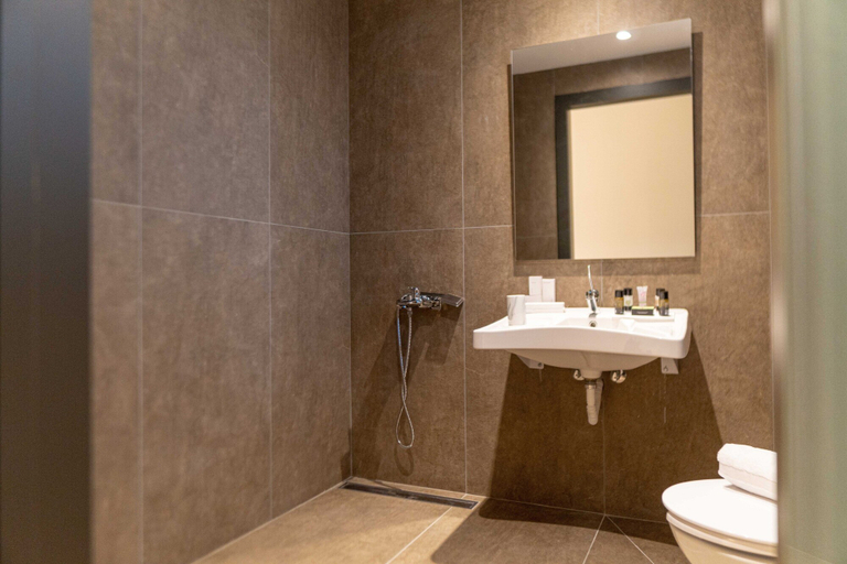 Bathroom 5, Mirror Hotel, Central Macedonia