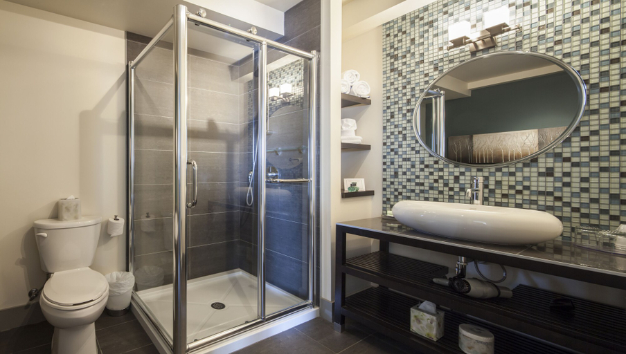 Bathroom 5, Esterel Resort, Les Pays-d'en-Haut
