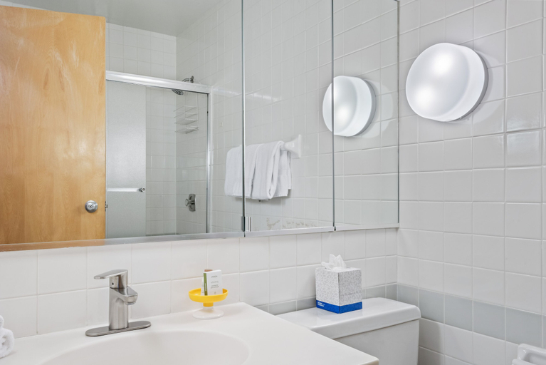 Bathroom 5, The Vail Spa Condominiums, Eagle