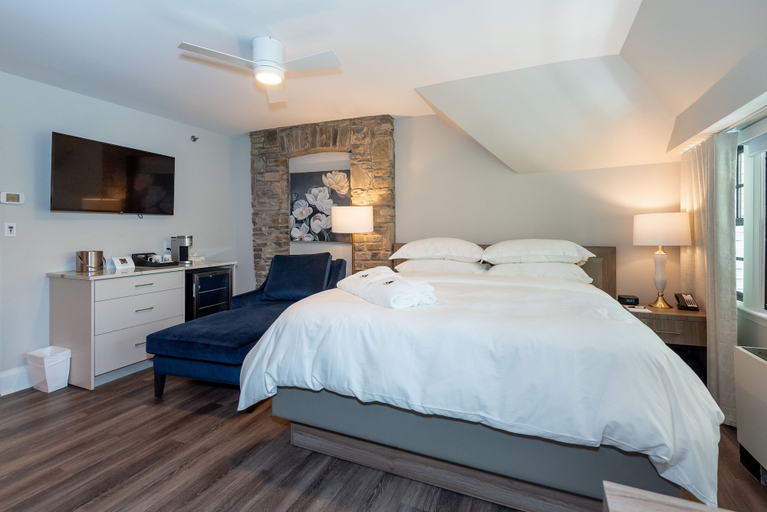 Bedroom 4, Glenerin Inn & Spa, Peel