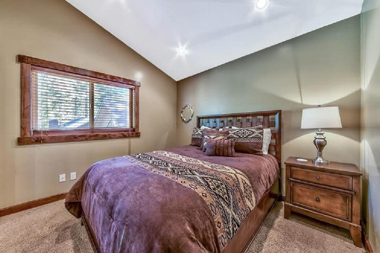 Bedroom 3, Lv12: Luxury Villa Walk to the Beach, Douglas