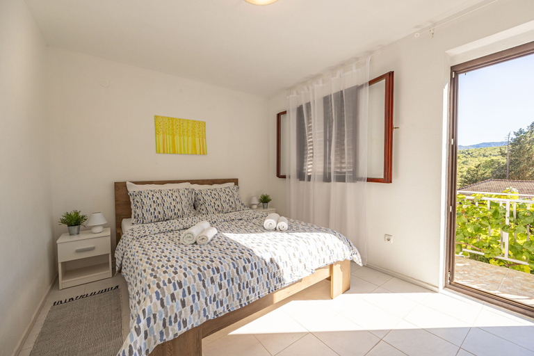Bedroom 4, Apartments Iskra, Jelsa