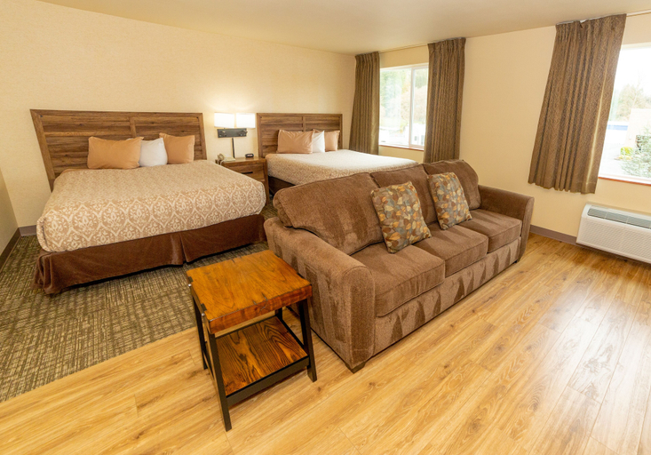 Bedroom 3, Clatskanie River Inn, Columbia