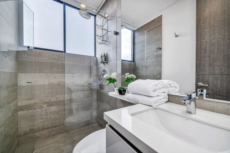 Bathroom 3, Apartamentos Class Suites by HOUSY HOST, Medellín