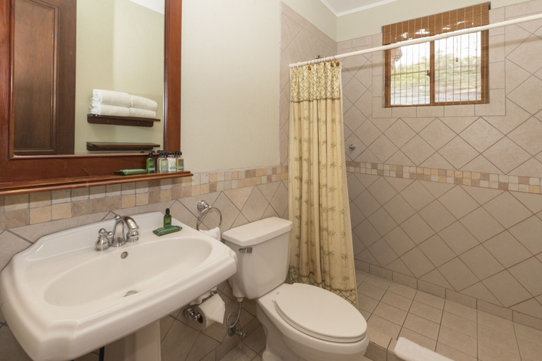 Bathroom 4, Reserva Conchal Resort - Bougainvillea Complex, Santa Cruz