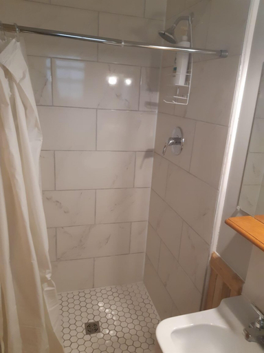 Bathroom 3, Motel Pike Route, Brome-Missisquoi