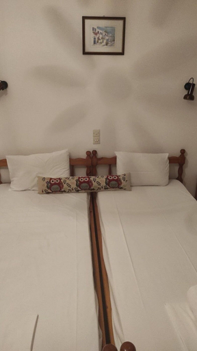 Bedroom 3, La Cite' Family Hotel & Apartments, Ionian Islands
