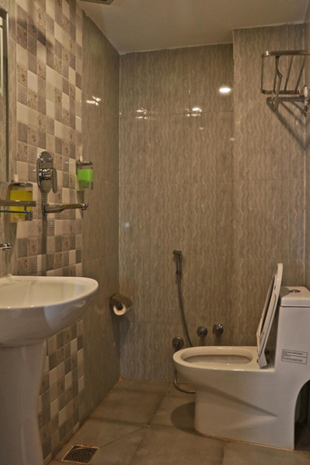 Bathroom 4, Hotel Malati, Bagmati