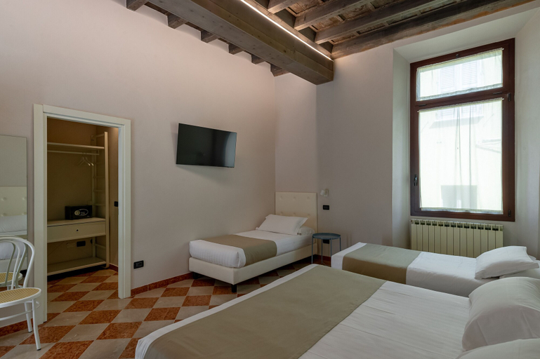 Bedroom 4, Residenza Ca' Tazzoli , Mantegna Hotels, Mantua