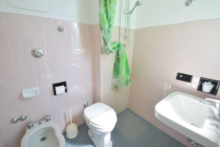Bathroom 5, HOTEL MADDALENA, Ravenna