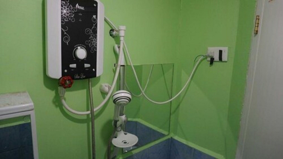 Bathroom, MWR Hotel by Cocotel, Oslob