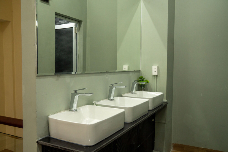 Bathroom 5, S Phuot Da Nang Hostel, Da Nang