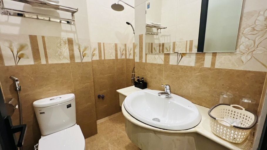 Bathroom 3, THUONG DALAT HOTEL, Đà Lạt