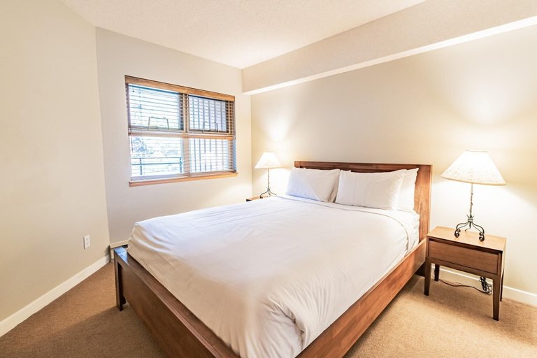 Bedroom, Whistler Vacation Club Lake Placid Lodge - 229, Squamish-Lillooet