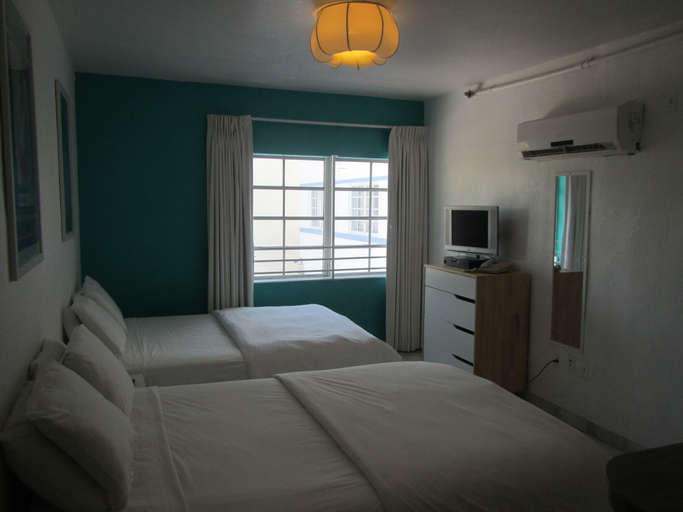 Bedroom 3, Royal South Beach Hotel, Miami-Dade