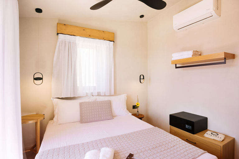 Bedroom 2, Mirthea Suites, Crete