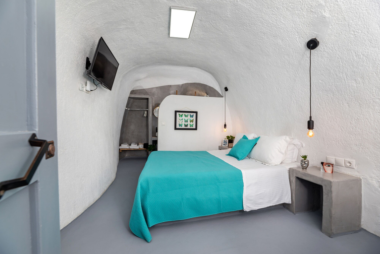Bedroom 4, 1812 Caves 'n Mansion, South Aegean