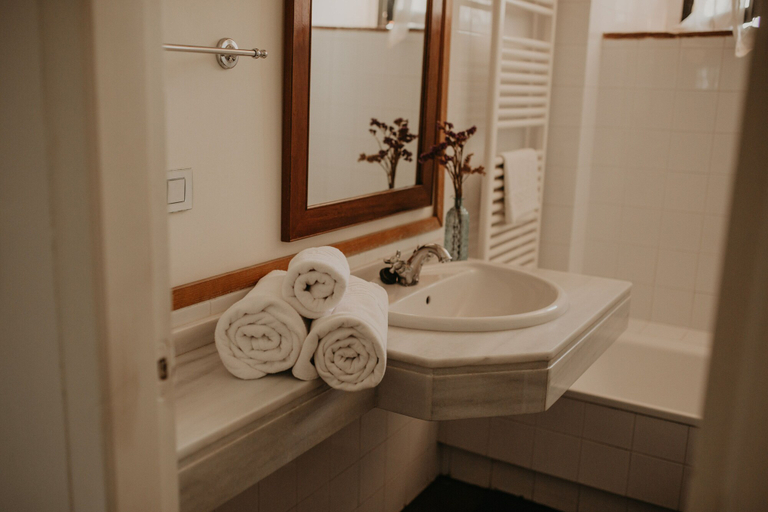 Bathroom 5, Hotel Posada de Valdezufre, Huelva