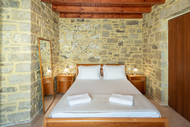 Bedroom 4, Draganigo Luxury Stone Houses, Crete