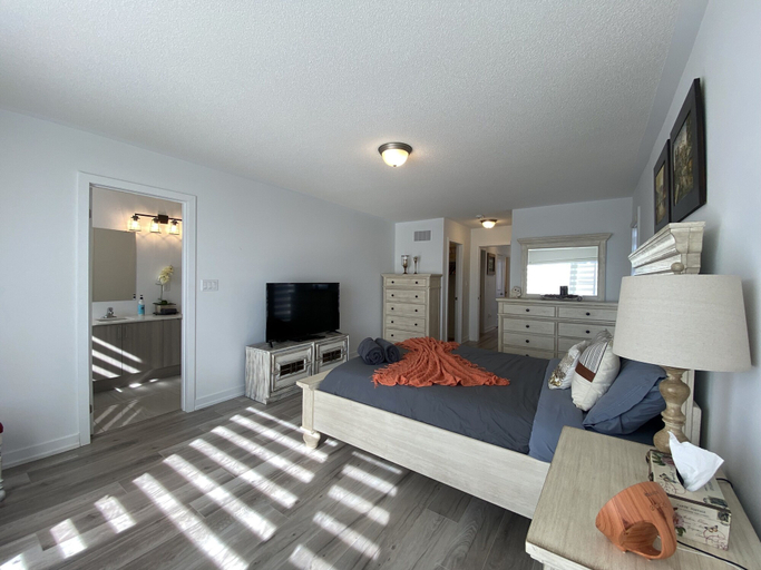 Bedroom 3, Luxurious Waterfront Retreat, Toronto