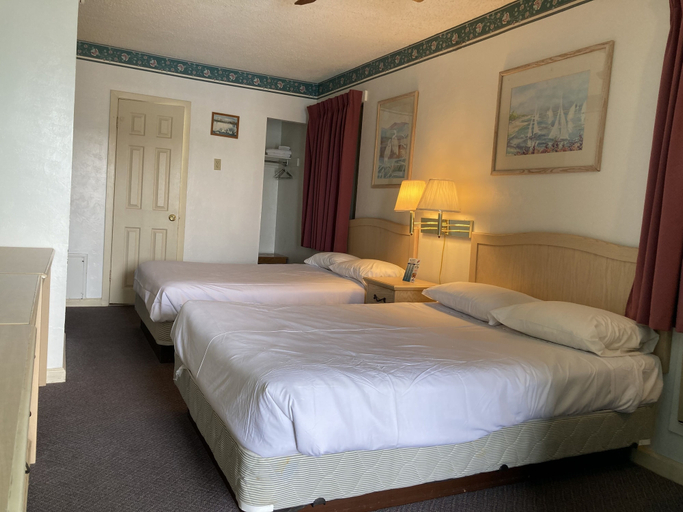 Bedroom 2, Rambler Motel & Apartments, Cape May