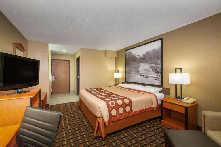 Bedroom 3, Super 8 by Wyndham Ottawa, Franklin