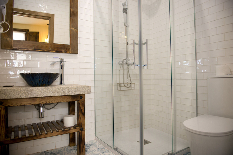 Bathroom 5, PENSION SOBRADO, A Coruña